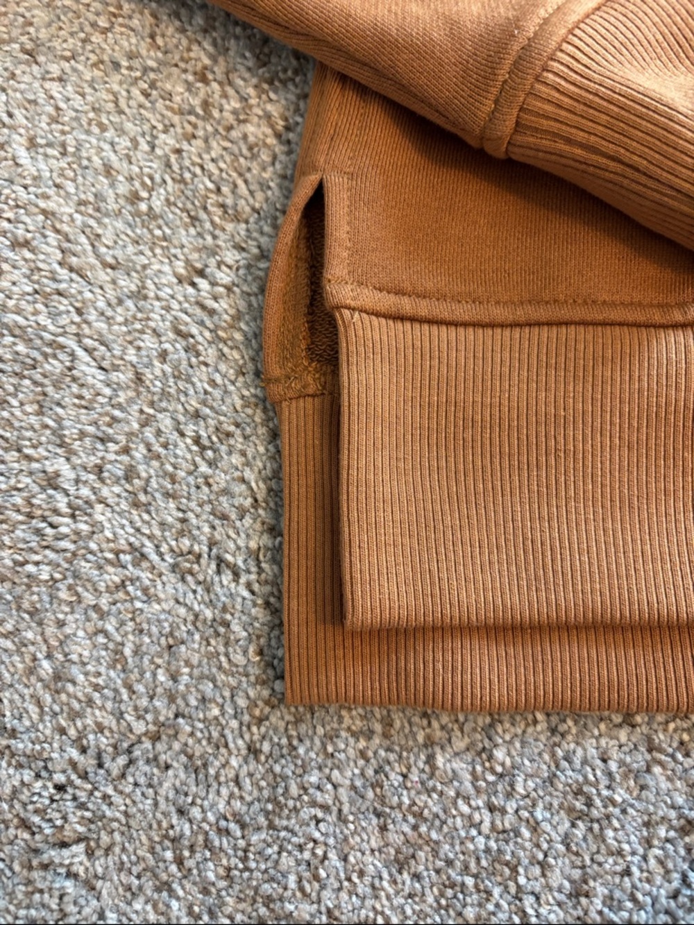 Carhartt Loose fit Caramel Brown Pullover Hoodie with Chest Logo - Picture 2 of 7